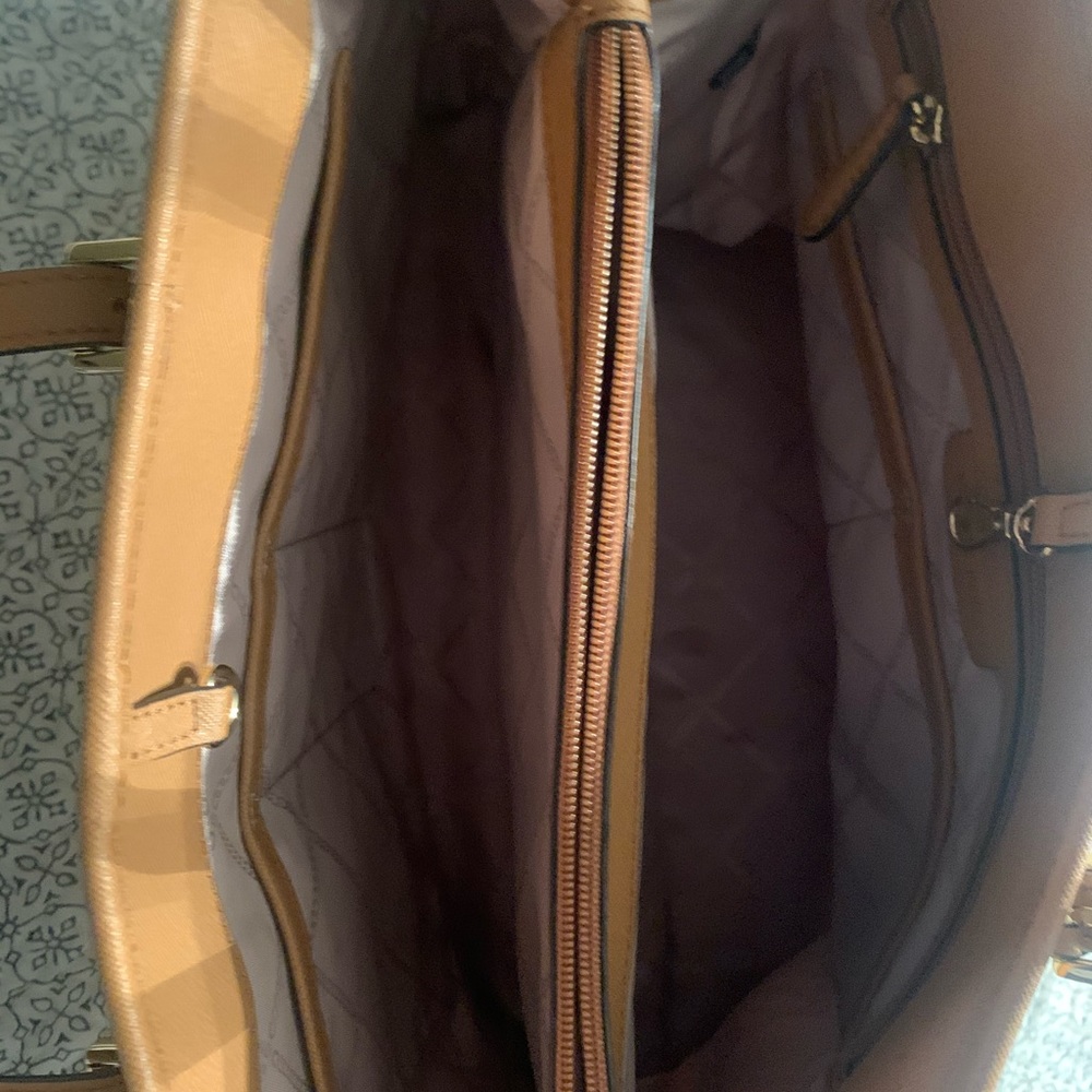 Michael Kors Tote
